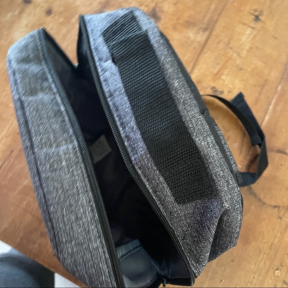 NEW Backpack, school bag - Picture 2 of 6